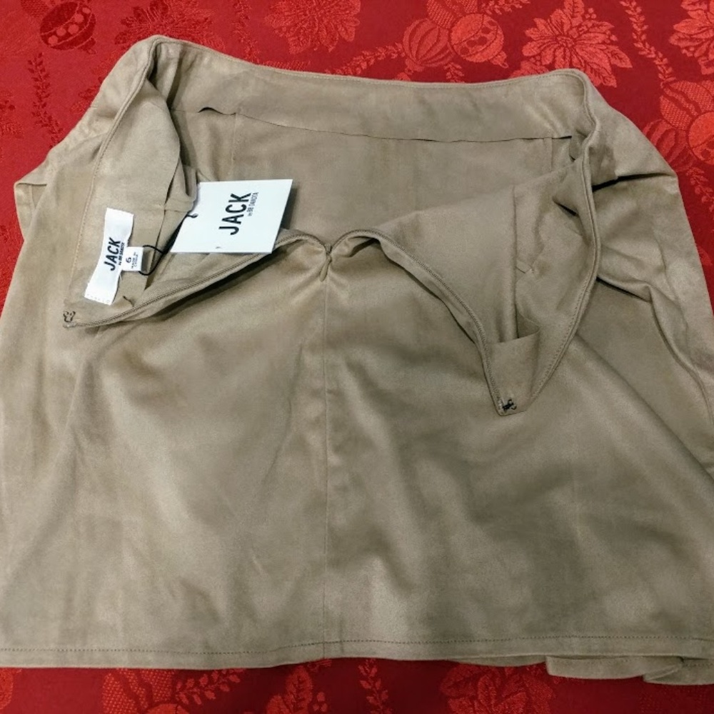 NWT Jack by BB Dakota Khan Faux Suede Ruffle Skirt - Picture 3 of 6